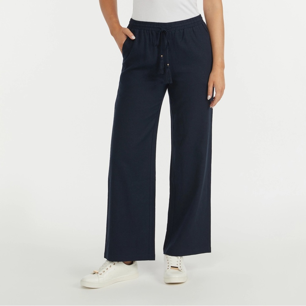 Ellen Tracy Navy linen pants
